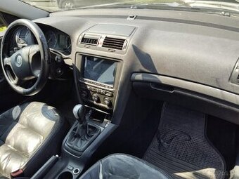 mechanizmus, zamok dvery, zamky, spinačka octavia 2 škoda