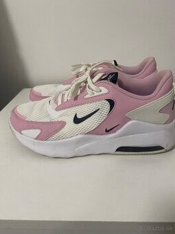 Botasky Nike