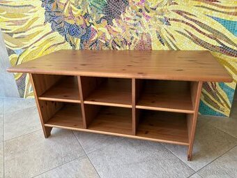 konferenčný stolík masív Ikea