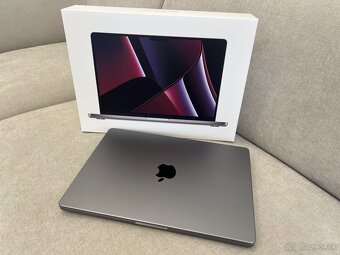 MacBook Pro 14" M2 PRO / 16GB RAM / 512GB SSD top stav