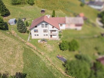 Útulný dvojpodlažný RD s terasou v lone prírody • Gelnica •