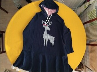 Mikinové dámske šaty s kapucňou