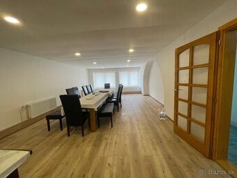 MH216-Na prenájom kancelárske priestory v obci Chotín - 1