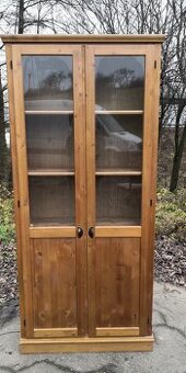 Masivná presklená knižnica - 1