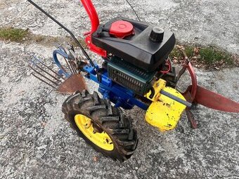 Predám malotraktor AGZAT s motorom Jikov (spojka 80 mm) TOP
