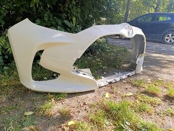 Nárazník na Toyota Yaris
