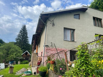 RD blízko centra Brezna - ideálny na chalupu-pozemok 3142 m2