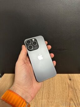 iPhone 15 pro 256 titanium black