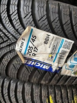 2ks Michelin 205/45 R17 NEJAZDENE