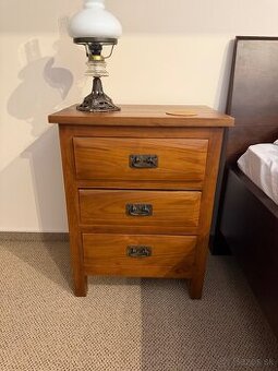 Nočný stolík