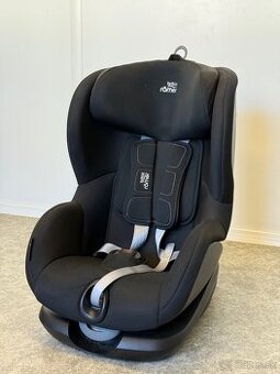 Britax Römer Trifix i-Size Cosmos Black autosedačka