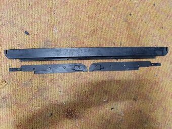 E30 zbytky strešného okna