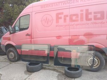 Predam bocne okna mercedes sprinter vw crafter