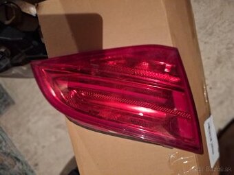 AUDI A4 B8 ZADNE SVETLO 8K9945093