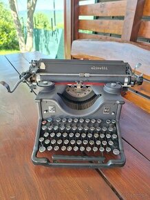 Písací stroj Olivetti