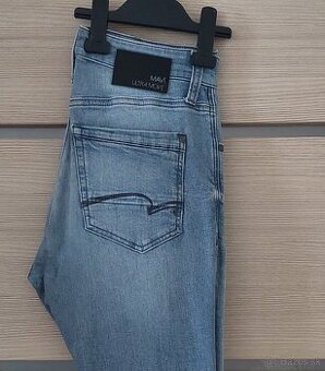 Predám pánske rifle „MAVI JEANS“ na výšku postavy do 170 cm