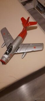 Rc stíhačka Mig 15