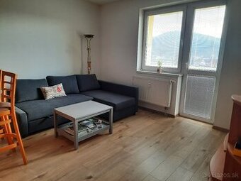 Prenajmem 2-izbový byt – Trenčín Sihoť