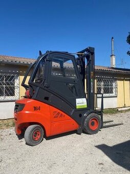 Vysokozdvižný vozík Linde H30T-02 LPG