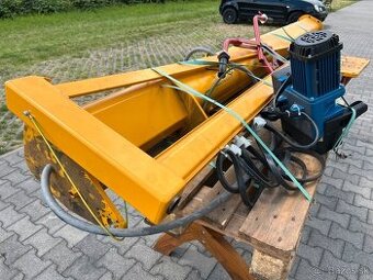 stlpový žeriav Demag 125 kg, r. 2022