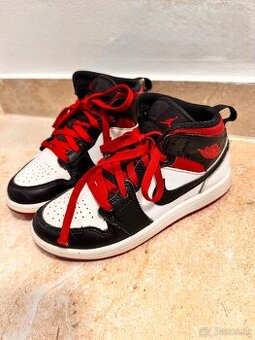 Nike Air Jordan 1