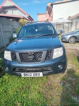 Nissan navara 2.5 DCI 4x4 DOVOZ GB