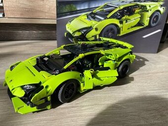 LEGO Technic Lamborghini Huracan Tecnica