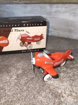 Coca cola pedal plane