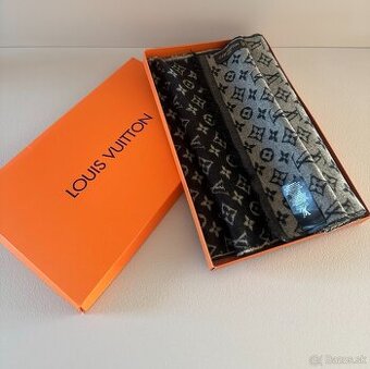 Krásny vlnený šál - Louis VUITTON