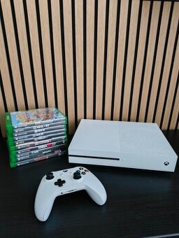 XBOX ONE S 1TB + hry