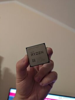 Predám AM4 procesor AMD Ryzen 7 5800x