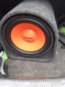 Aktīvny subwoofer