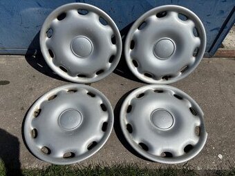 Originálne puklice Audi 15" – 8A0601147A