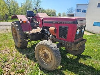 Zetor 521