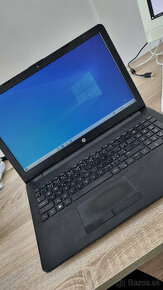 Zachovalý HP notebook - 256GB SSD, 8GB RAM, bat 2-3 hod