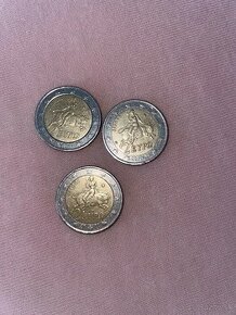 Dvojeurové grécke mince s písmenom S razené vo Fínsku 2002