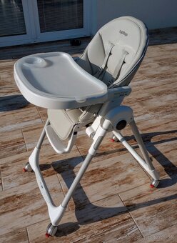 Jedálenská stolička Peg perego