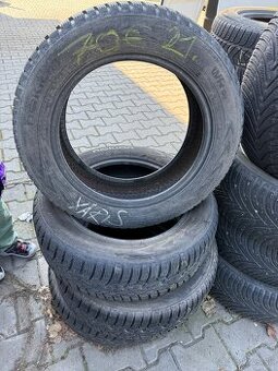 21. Zimne pneu nokian 175/65 R15 84 T 2018