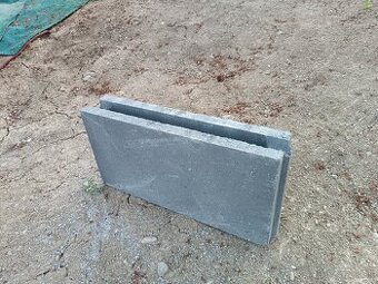 Predám betónové tvárnice 15cm