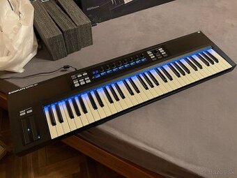 NI Komplete Kontrol S61