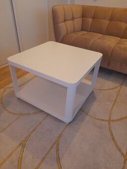 Konferencny stolik Ikea