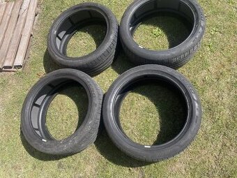 PIRELLI P ZERO 275/40 R22