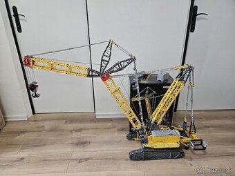 LEGO® Technic 42146 Pásový žeriav Liebherr LR 13000