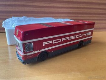Porsche Renntransporter 1:43 - Schuco