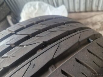 225/45 R17
