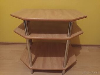 Stolík pod TV