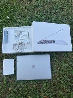 MacBook Pro 13 2018, 256GB