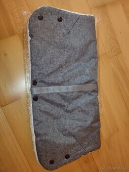 Nový rukávnik na kočík