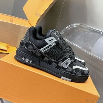 Tenisky  L V práva koža