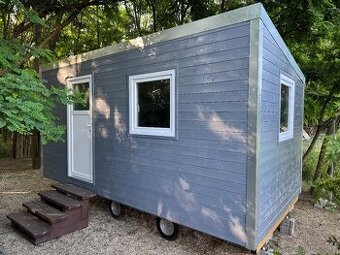 Domček na kolesách